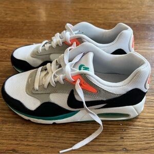Women’s Nike Air Max Correlate Sneakers US 7